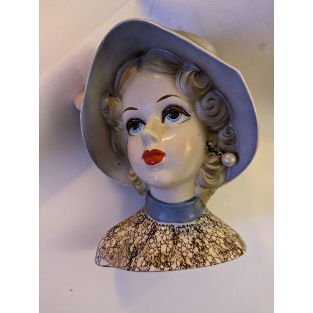 Vintage Nancy Pew 2260 Lady Head Vase Grey Hat Blue Collar Marked Label 71/8 In